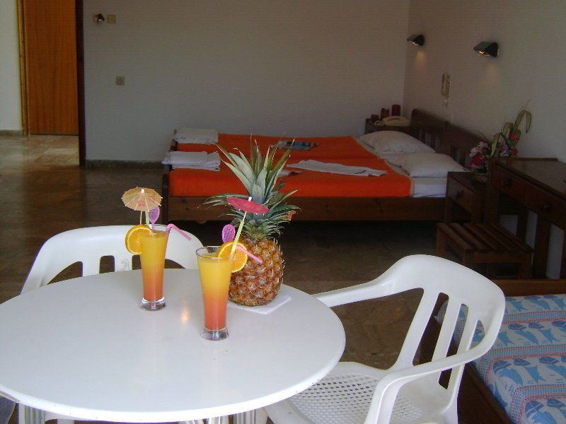 Poseidon Hotel Amoudara  Exterior photo